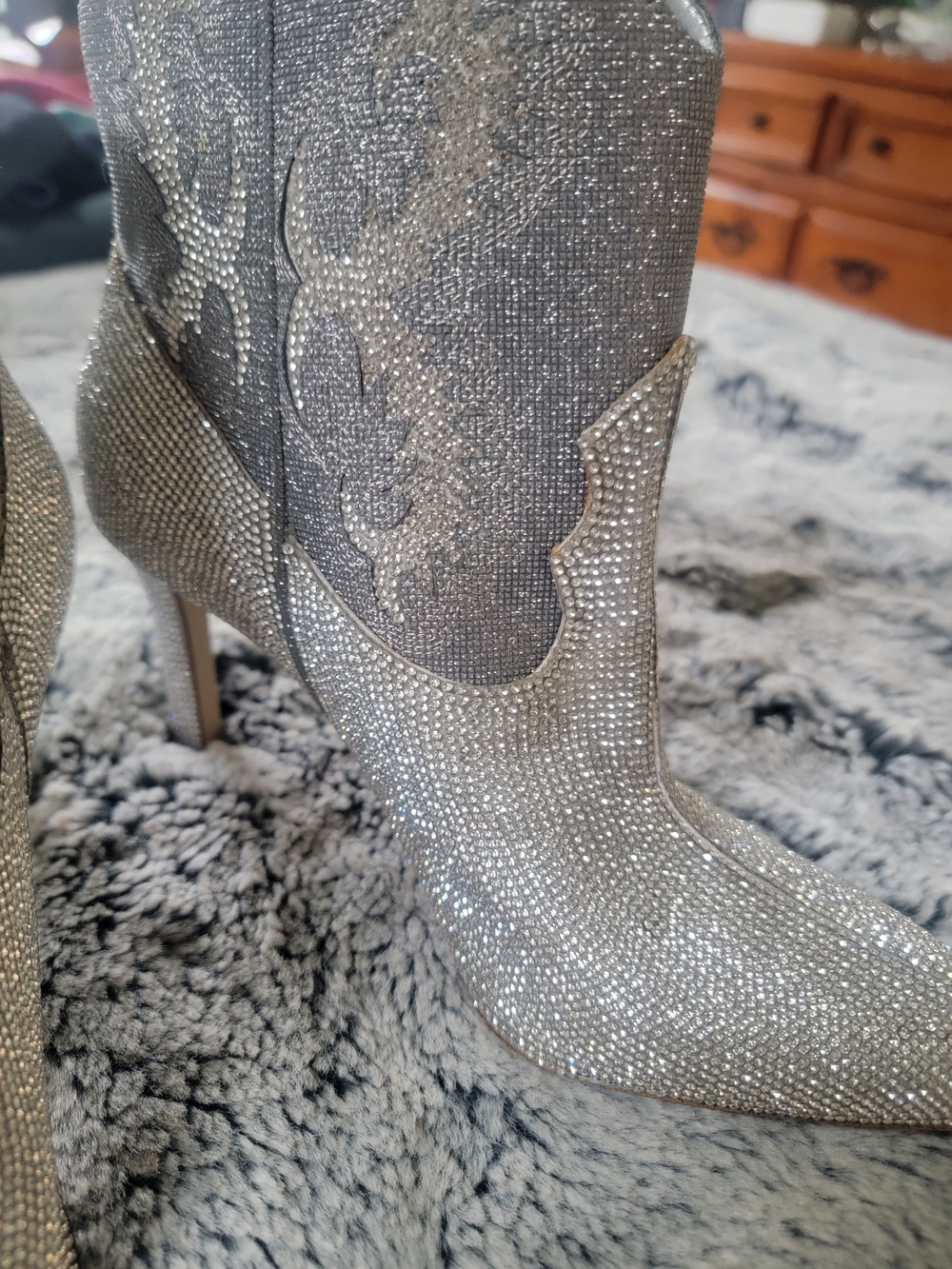 Gianni Bini Sparkling Silver Western Ankle Boots Sz 9 - Picture 4 of 8